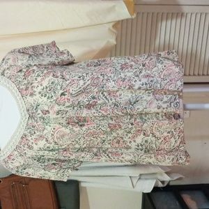 Floral paisley top by Westport